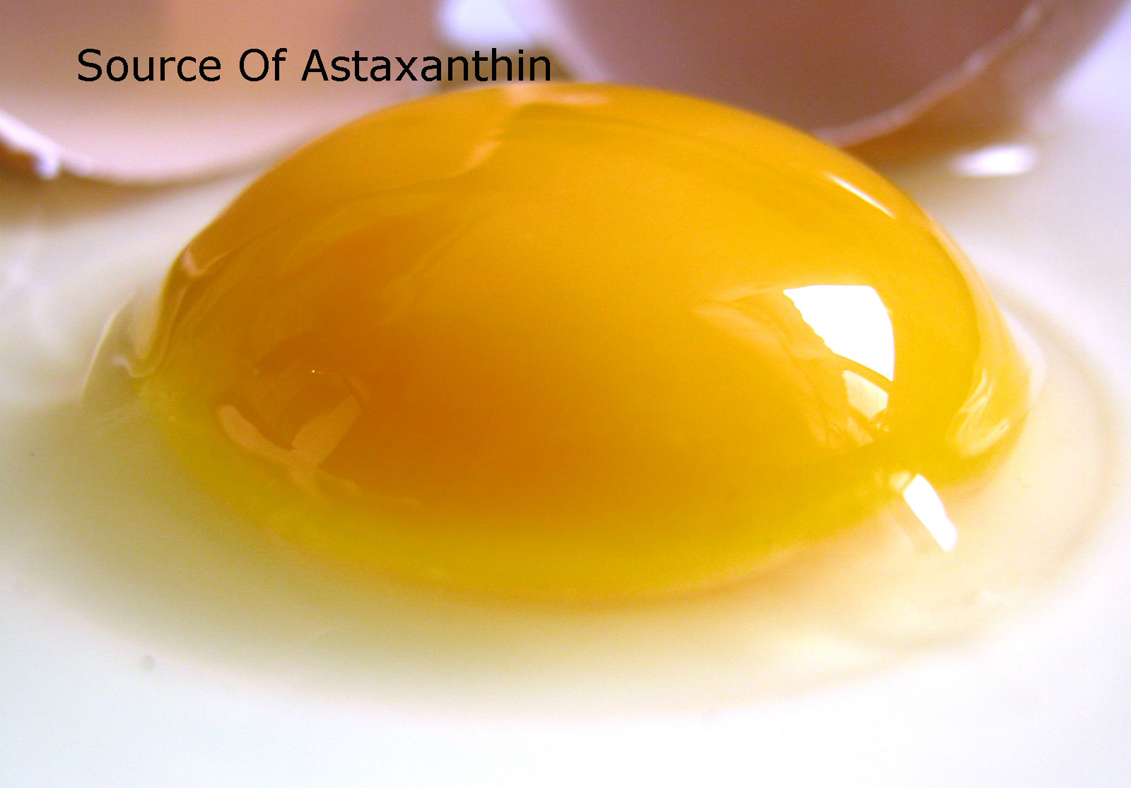 What are the health benefits of Astaxanthin?