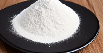 Glutamine white powder