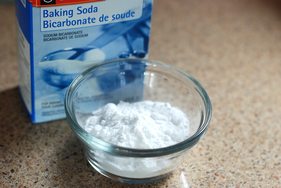 Why Baking Soda and Salt Toothpaste is the Best Alternative?