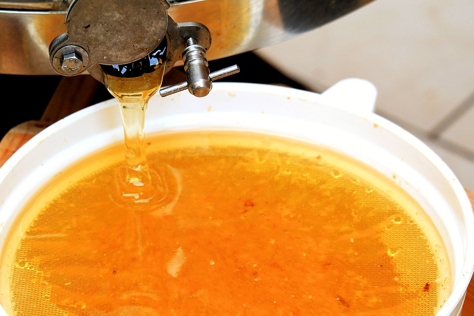 10 Manuka Honey Benefits